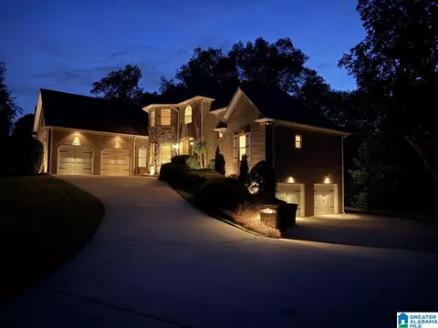 5796 Carrington Lake Pkwy, Trussville, AL 35173