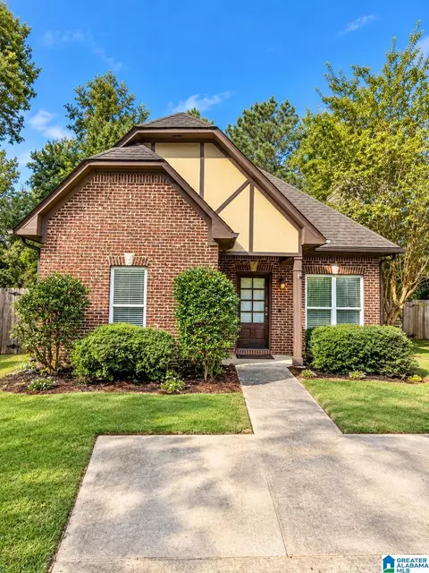 1212 Pebble Creek Cir, Gardendale, AL 35071
