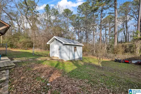 Exterior - 304 W 6th St, Jasper, AL 35501 photo 10 of 12