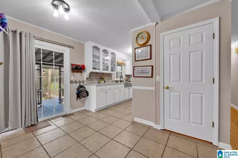 Entry Way - 304 W 6th St, Jasper, AL 35501 photo 1 of 6