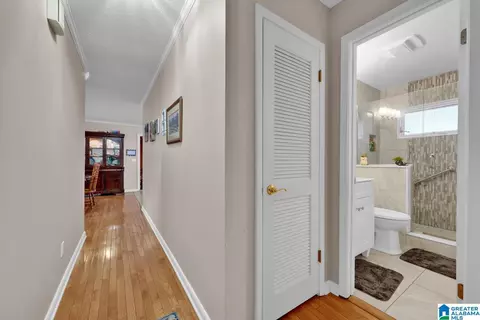 Entry Way - 304 W 6th St, Jasper, AL 35501 photo 4 of 6
