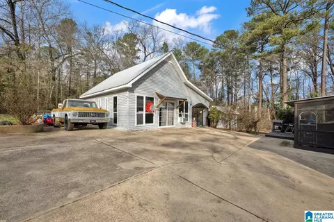 Exterior - 304 W 6th St, Jasper, AL 35501 photo 7 of 12