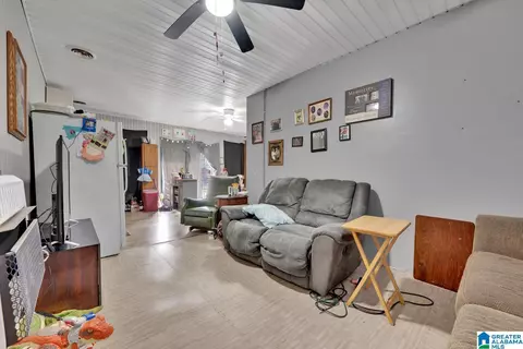 Entry Way - 304 W 6th St, Jasper, AL 35501 photo 6 of 6