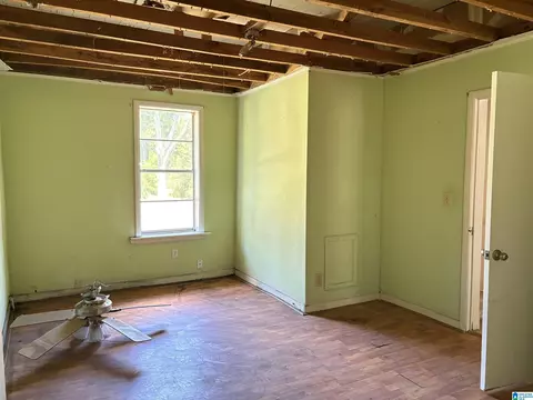 Bedroom - 612 3rd Pl, Jasper, AL 35501 photo 3 of 3