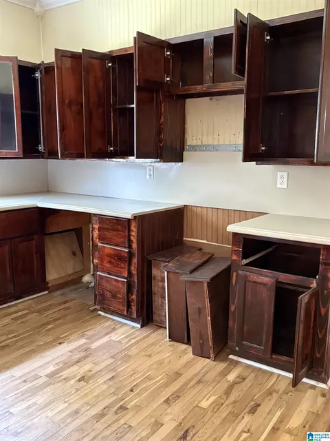 Kitchen - 612 3rd Pl, Jasper, AL 35501 photo 3 of 4