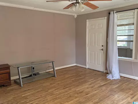 Living - 612 3rd Pl, Jasper, AL 35501 photo 2 of 2