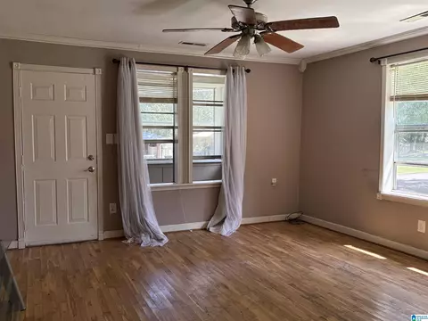 Living - 612 3rd Pl, Jasper, AL 35501 photo 1 of 2
