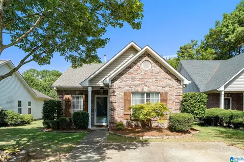 5271 Cottage Ln, Hoover, AL 35226