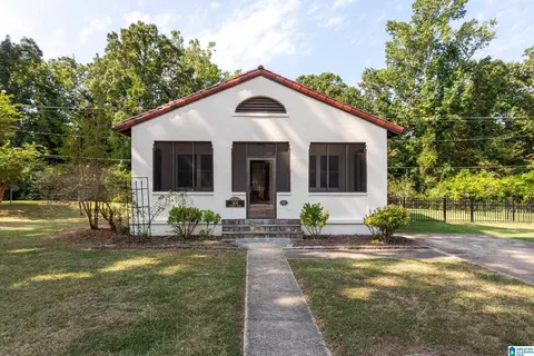 144 Drennen Dr, Anniston, AL 36205