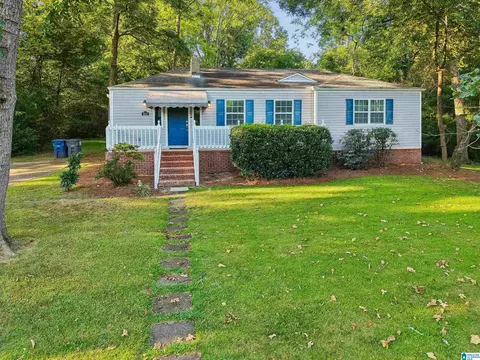 2112 Larkwood Dr, Hoover, AL 35226