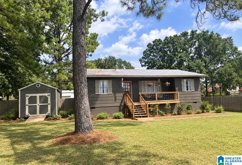 695 Flint Hill Rd, Bessemer, AL 35022