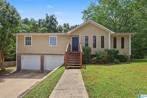 5406 Saddle Ridge Ln, Pinson, AL 35126