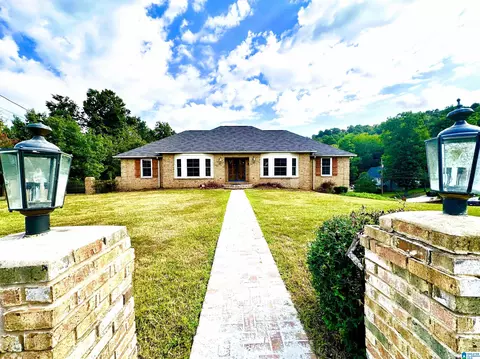 1520 Auman Dr, Birmingham, AL 35235