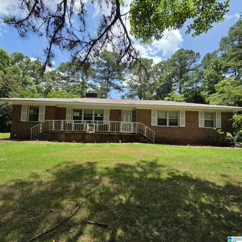 1519 Quarry Rd, Sylacauga, AL 35151