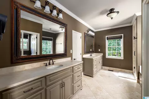 Bath - 4516 Eagle Point Dr, Birmingham, AL 35242 photo 2 of 13