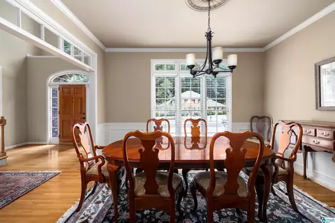 Dining - 4516 Eagle Point Dr, Birmingham, AL 35242 photo 2 of 4