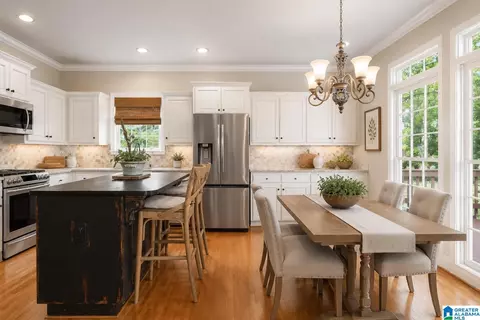Kitchen - 4516 Eagle Point Dr, Birmingham, AL 35242 photo 7 of 7