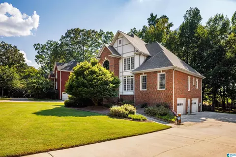 Exterior - 4516 Eagle Point Dr, Birmingham, AL 35242 photo 3 of 24