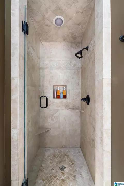 Bath - 4516 Eagle Point Dr, Birmingham, AL 35242 photo 6 of 13