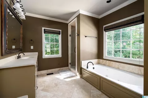 Bath - 4516 Eagle Point Dr, Birmingham, AL 35242 photo 4 of 13