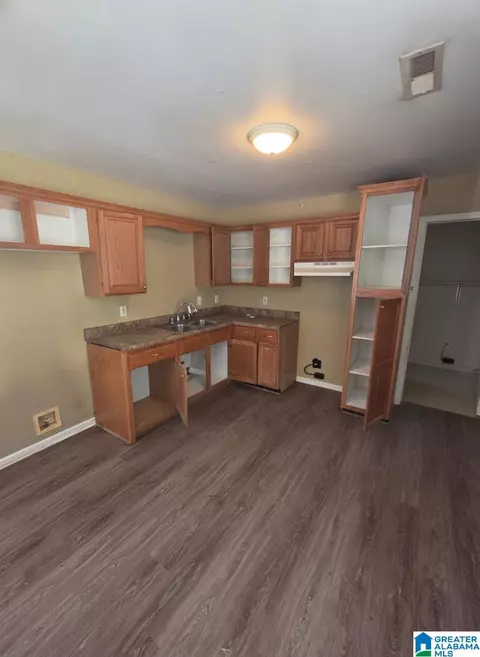 Kitchen - 573 Arrowhead Ln, Jasper, AL 35503 photo 1 of 1