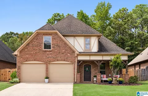 2339 Abbeyglen Cir, Hoover, AL 35226