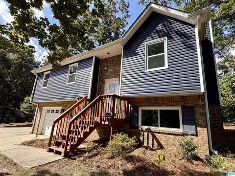 1248 Macqueen Dr, Helena, AL 35080