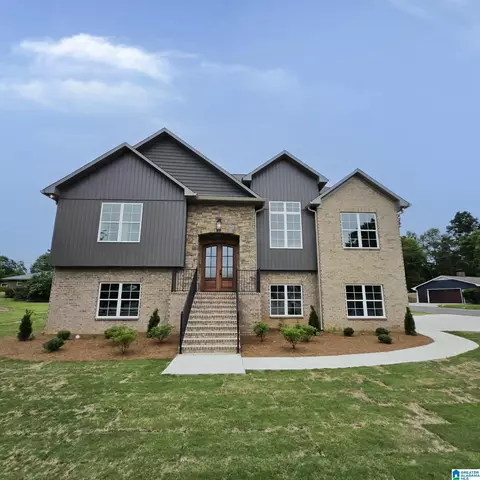 2400 Savoy St, Hoover, AL 35226