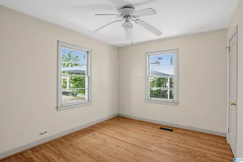 Bedroom - 504 Roebuck Dr, Birmingham, AL 35215 photo 1 of 3