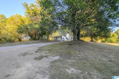 Exterior - 3293 Hay Valley Rd, Parrish, AL 35580 photo 4 of 13