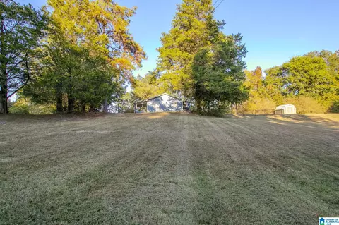 Exterior - 3293 Hay Valley Rd, Parrish, AL 35580 photo 5 of 13