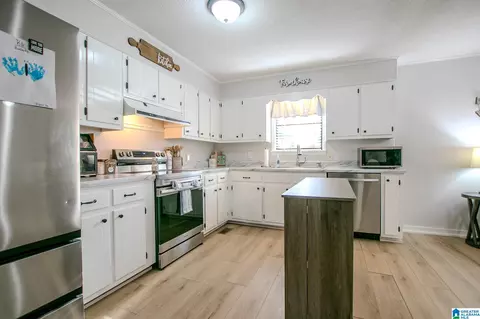 Kitchen - 3293 Hay Valley Rd, Parrish, AL 35580 photo 1 of 1