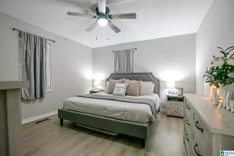 Bedroom - 3293 Hay Valley Rd, Parrish, AL 35580 photo 1 of 7