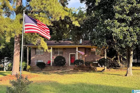 301 Gardendale Dr, Gardendale, AL 35071