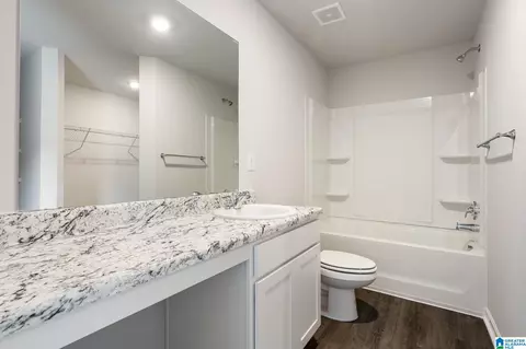 Bath - 812 Camden Loop, Calera, AL 35040 photo 1 of 2
