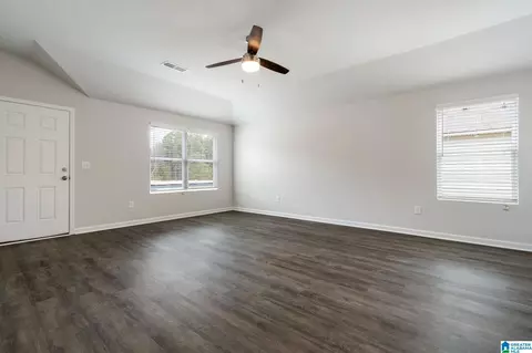 Living - 812 Camden Loop, Calera, AL 35040 photo 3 of 5