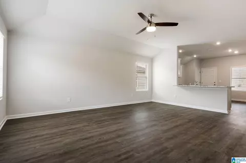 Living - 812 Camden Loop, Calera, AL 35040 photo 4 of 5