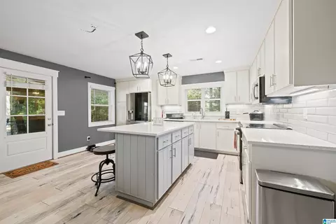 Kitchen - 2516 Red Valley Rd, Remlap, AL 35133 photo 2 of 4