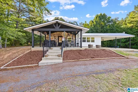 Exterior - 2516 Red Valley Rd, Remlap, AL 35133 photo 1 of 7