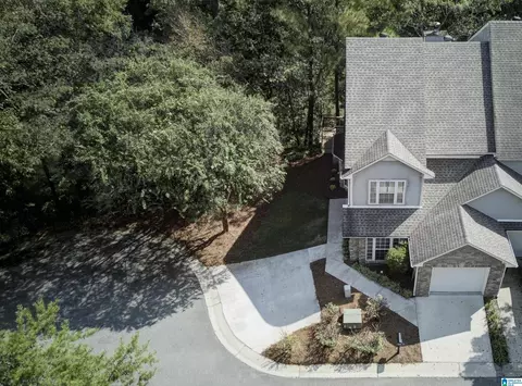4010 River Walk Ln, Birmingham, AL 35216