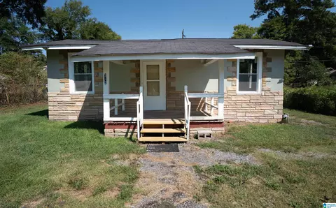312 6th St, Docena, AL 35060