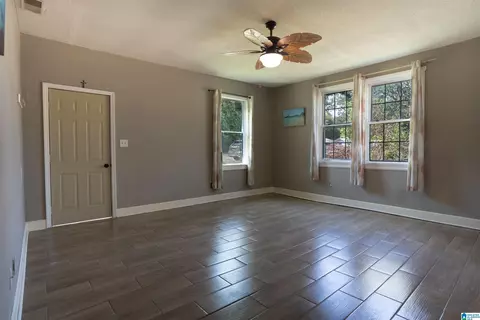 312 6th St, Docena, AL 35060