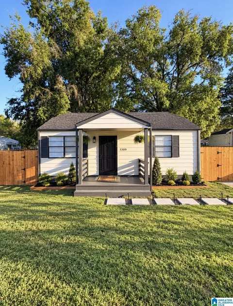1309 Woodward Rd, Birmingham, AL 35228