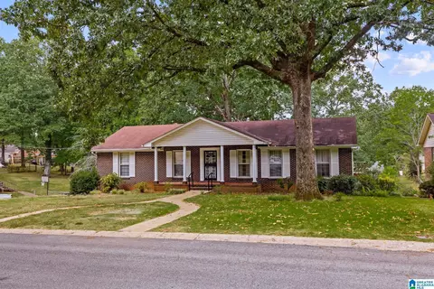 818 Sherman Oaks Dr, Birmingham, AL 35235