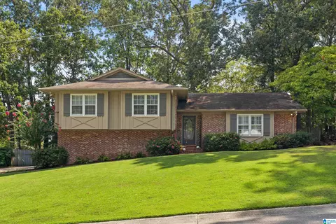 3454 Birchtree Dr, Hoover, AL 35226