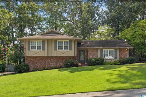 3454 Birchtree Dr, Hoover, AL 35226