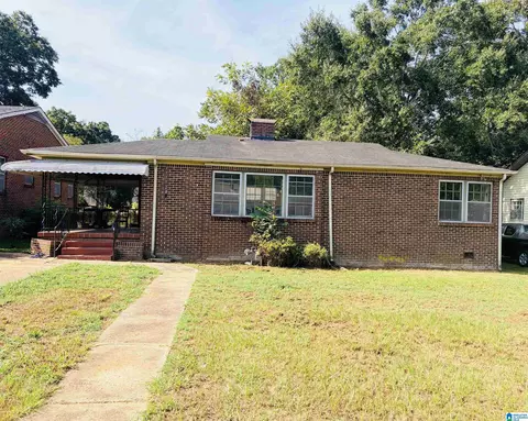 224 10th St S, Bessemer, AL 35020