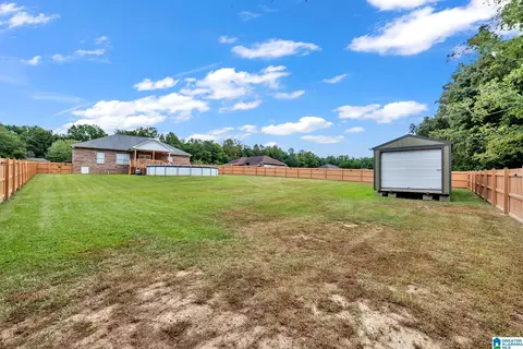 Exterior - 2558 Rolling Meadows Dr, Jasper, AL 35503 photo 7 of 7