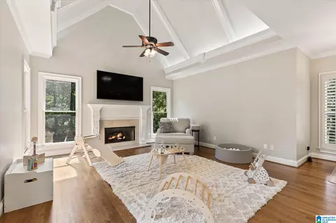 Living - 4256 Milner Rd, Birmingham, AL 35242 photo 4 of 6