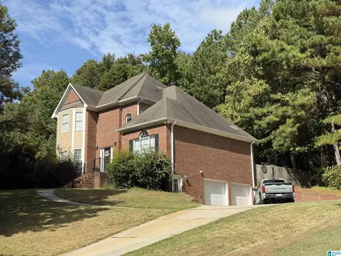 206 Woodbury Dr, Sterrett, AL 35147